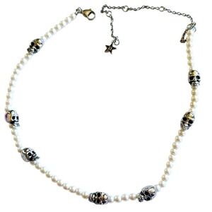 Dalmata D spooky Skull Pearl Necklace Freshwater choker beaded silver 17"